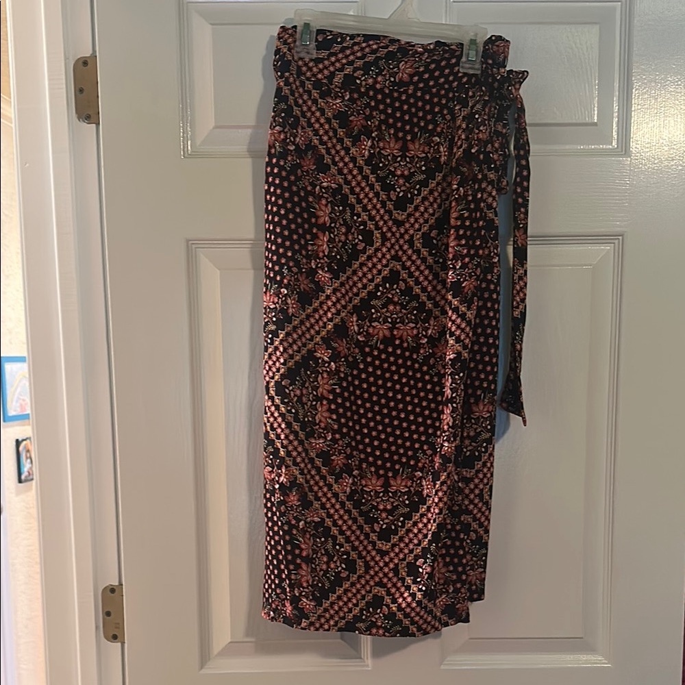 Hem & Thread Black and Red Floral Skirt